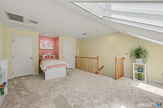 2435 Bedford Street 17B, Stamford, CT 06905