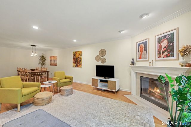 2435 Bedford Street 17B, Stamford, CT 06905