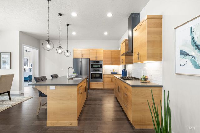 4143 W Prickly Pear Dr, Eagle, ID 83616