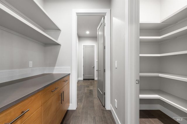 4143 W Prickly Pear Dr, Eagle, ID 83616