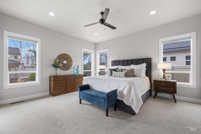 4143 W Prickly Pear Dr, Eagle, ID 83616