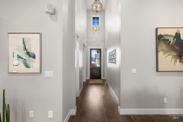 4143 W Prickly Pear Dr, Eagle, ID 83616