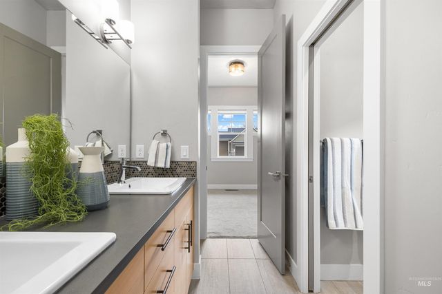 4143 W Prickly Pear Dr, Eagle, ID 83616