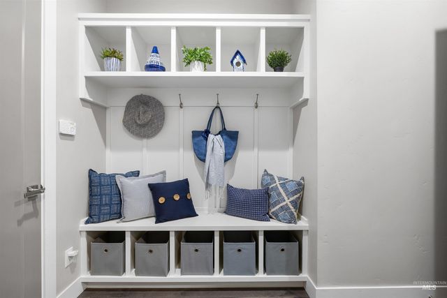 4143 W Prickly Pear Dr, Eagle, ID 83616