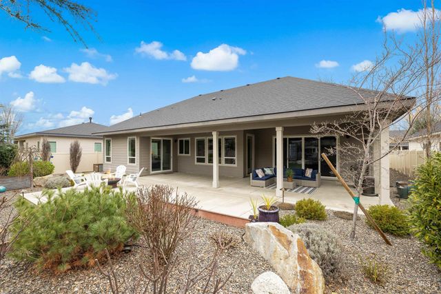 4143 W Prickly Pear Dr, Eagle, ID 83616