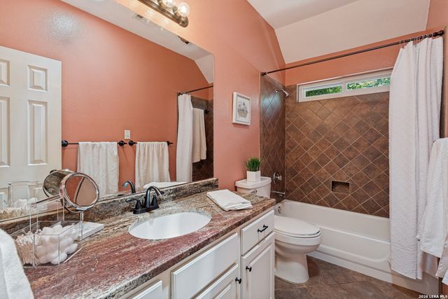 441 RAVEN RDG, New Braunfels, TX 78130