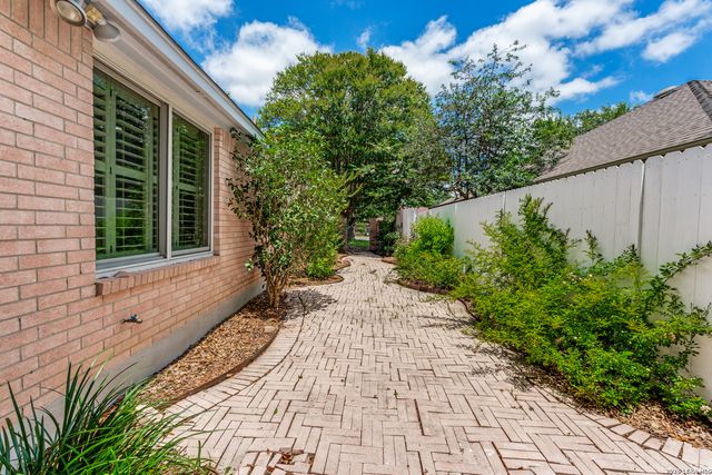 441 RAVEN RDG, New Braunfels, TX 78130