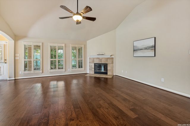 441 RAVEN RDG, New Braunfels, TX 78130