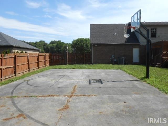 333 Belmont Drive, Evansville, IN 47711