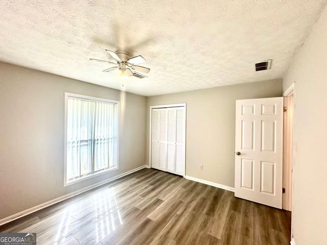 100 Lakeview Lane, Fayetteville, GA 30214