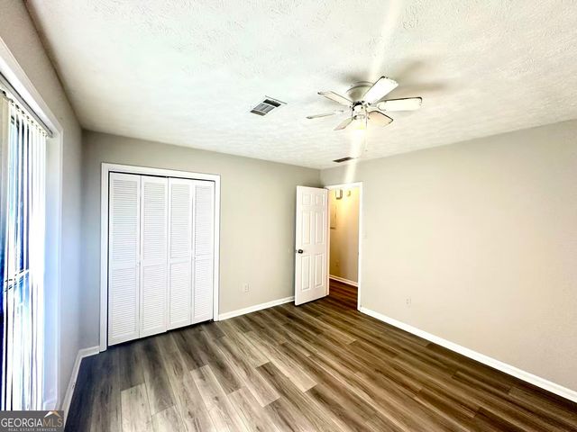 100 Lakeview Lane, Fayetteville, GA 30214