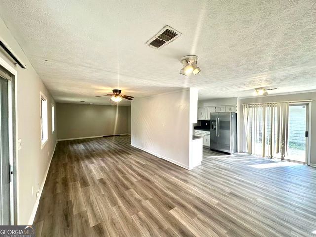 100 Lakeview Lane, Fayetteville, GA 30214