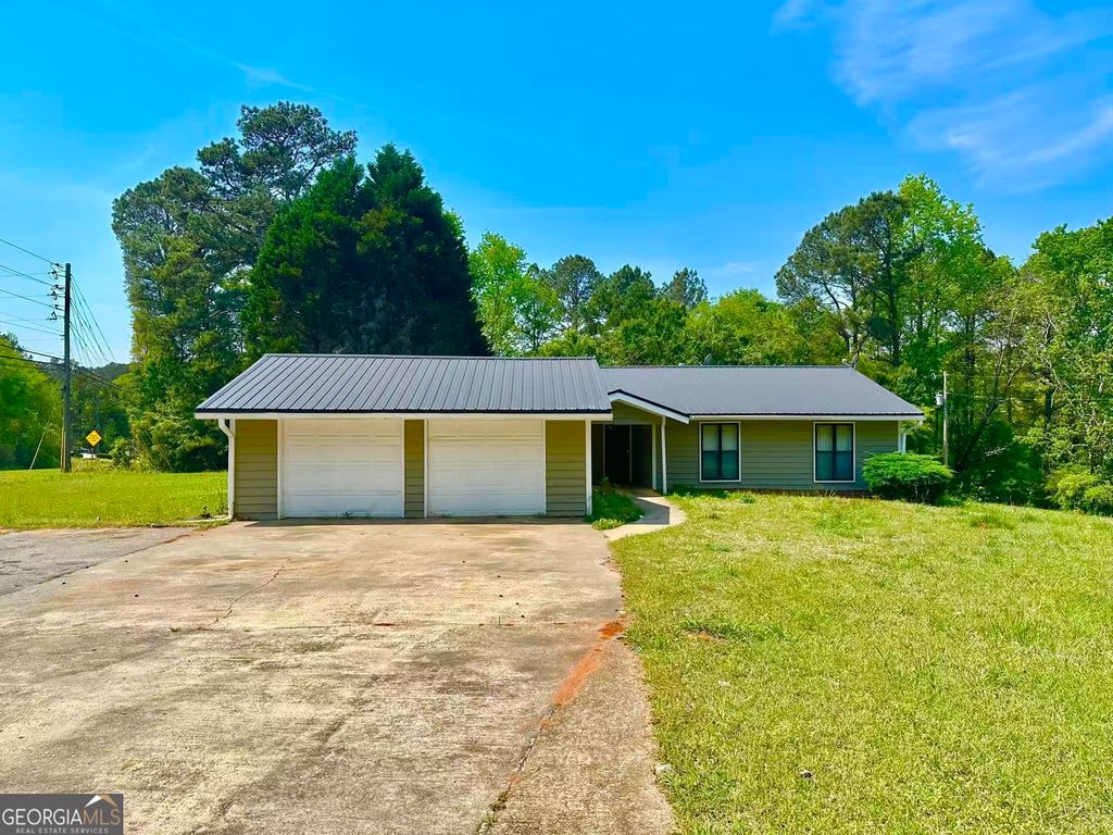 100 Lakeview Lane, Fayetteville, GA 30214