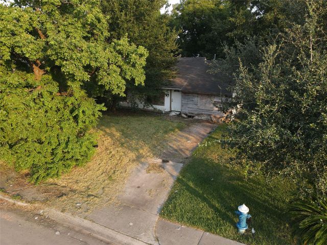 5922 Southridge Street, Houston, TX 77033