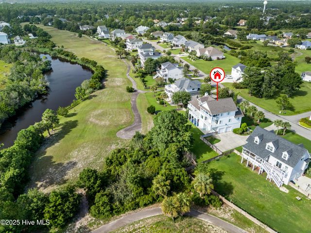 8320 Lakeview Drive, Wilmington, NC 28412