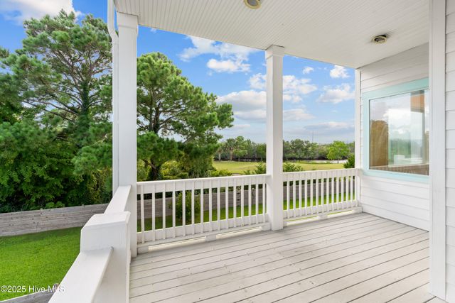 8320 Lakeview Drive, Wilmington, NC 28412