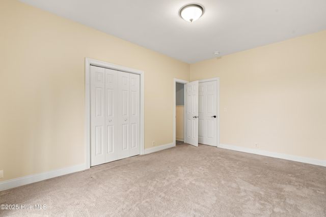 8320 Lakeview Drive, Wilmington, NC 28412