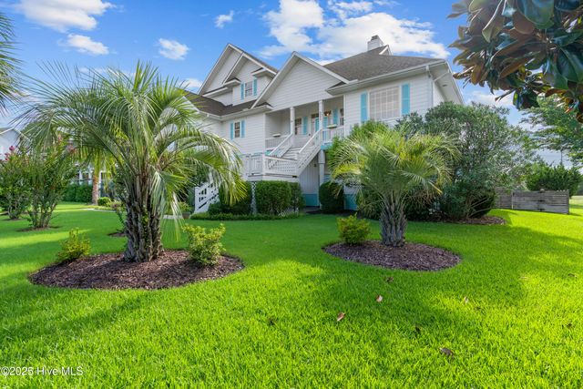 8320 Lakeview Drive, Wilmington, NC 28412