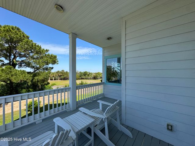 8320 Lakeview Drive, Wilmington, NC 28412