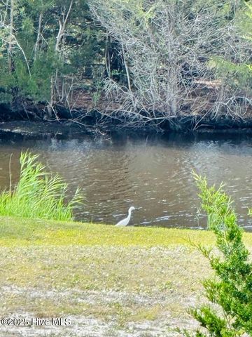 8320 Lakeview Drive, Wilmington, NC 28412