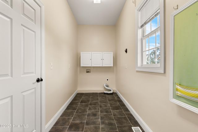 8320 Lakeview Drive, Wilmington, NC 28412