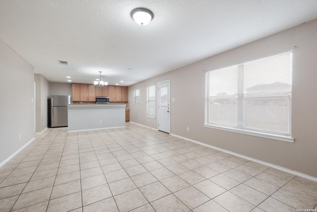 6634 Poseidon Way, Converse, TX 78109