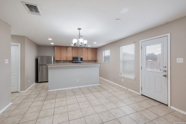 6634 Poseidon Way, Converse, TX 78109