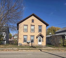 538 CEAPE AVENUE, Oshkosh, WI 54901