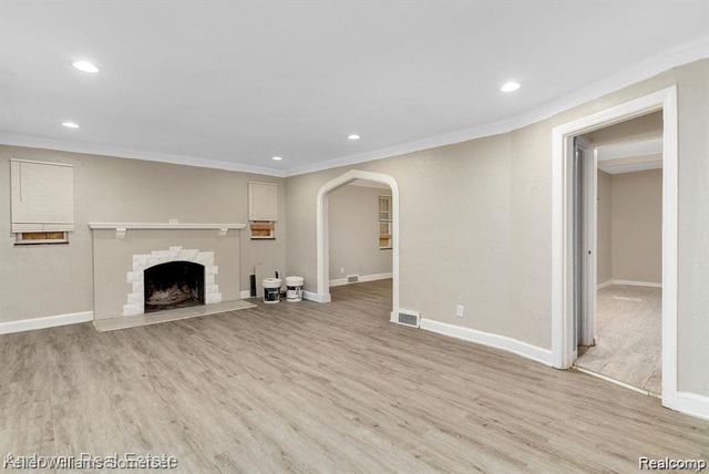 5574 Buckingham Avenue, Detroit, MI 48224
