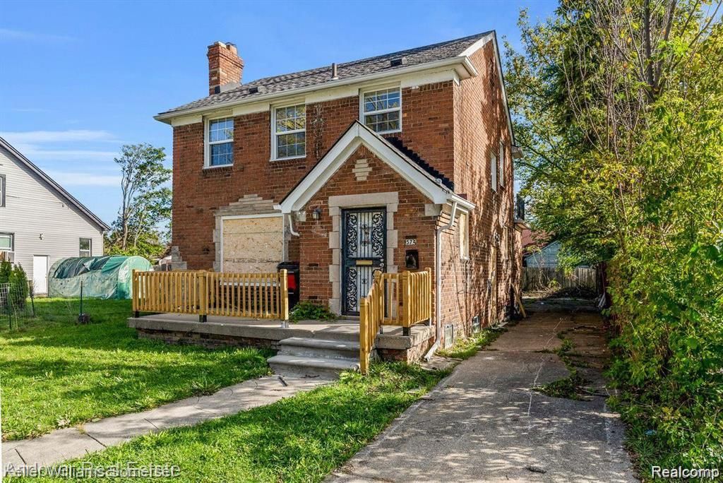 5574 Buckingham Avenue, Detroit, MI 48224