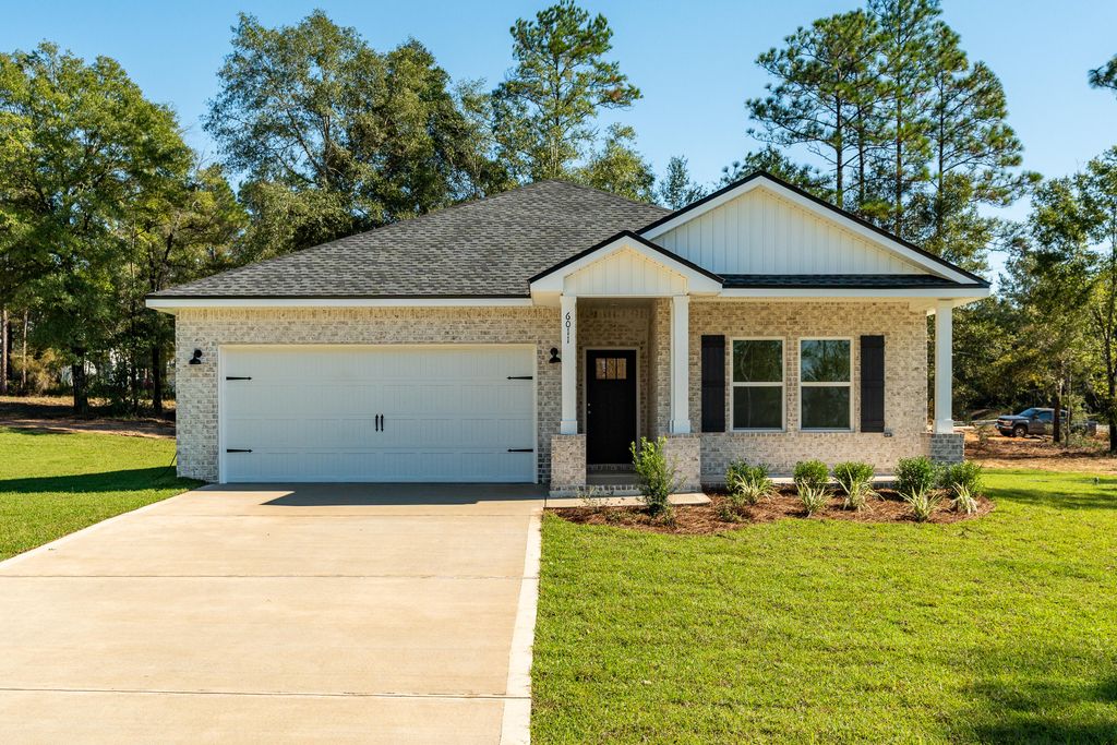 6018 Oak Hollow Way, Crestview, FL 32539