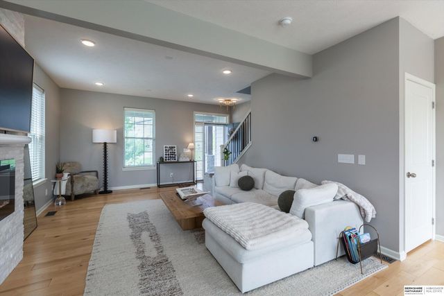 20459 E Street, Omaha, NE 68022