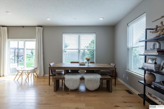 20459 E Street, Omaha, NE 68022