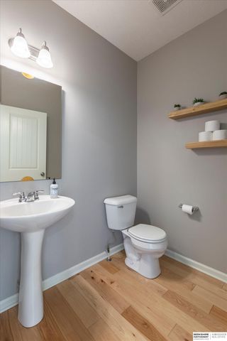 20459 E Street, Omaha, NE 68022