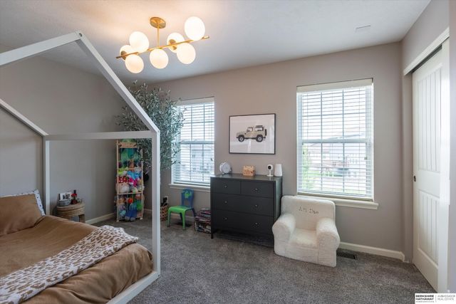 20459 E Street, Omaha, NE 68022