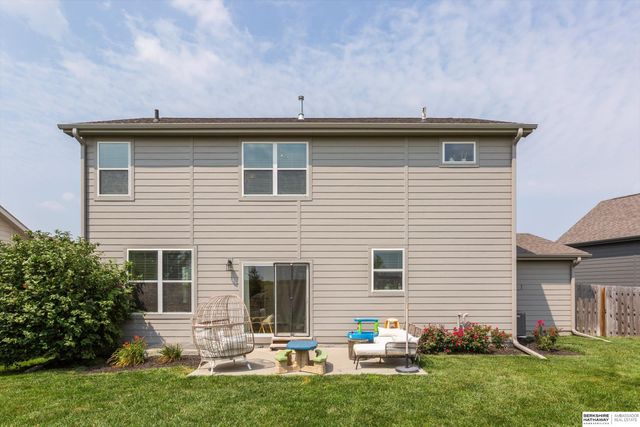 20459 E Street, Omaha, NE 68022