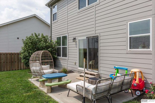 20459 E Street, Omaha, NE 68022