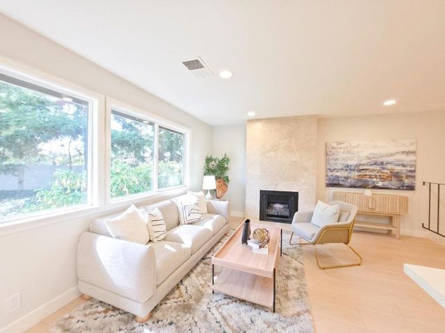 4849 Cherrythorne Lane, San Jose, CA 95129
