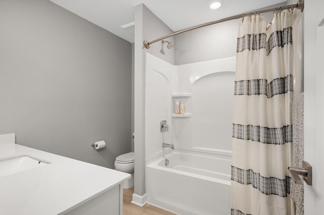20317 Geneva Trail, Lakeville, MN 55044
