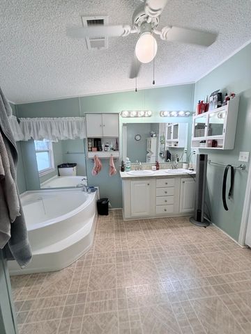 4096 SW 9th Way, Okeechobee, FL 34974