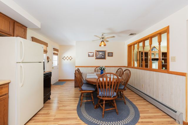 7 Paramount Drive, Seymour, CT 06483