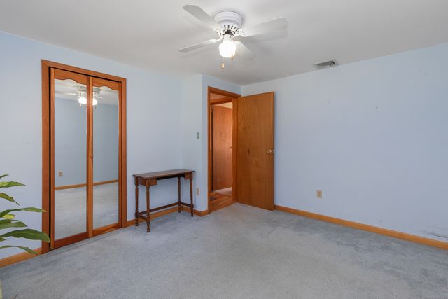 7 Paramount Drive, Seymour, CT 06483