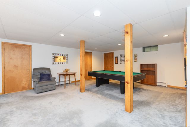 7 Paramount Drive, Seymour, CT 06483