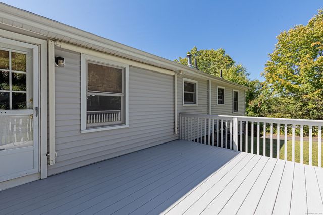 7 Paramount Drive, Seymour, CT 06483