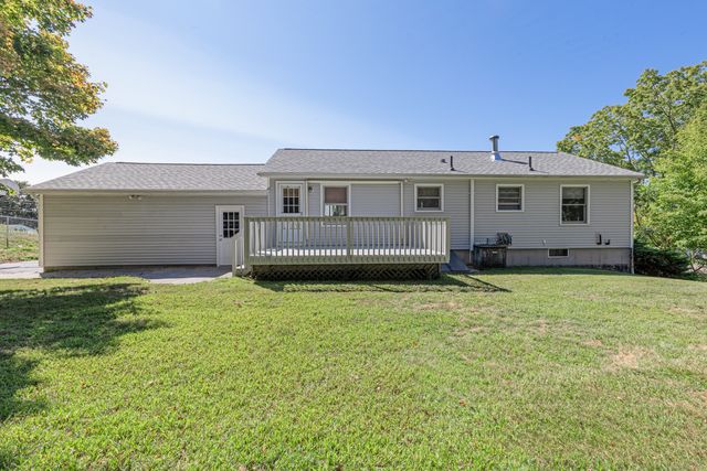 7 Paramount Drive, Seymour, CT 06483
