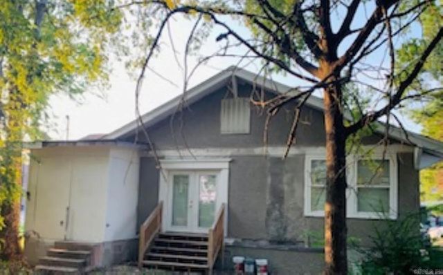 3817 W 10Th St Street, Little Rock, AR 72204