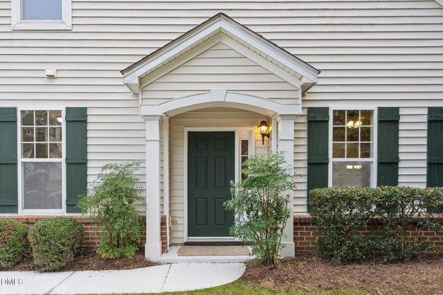 613 Abbey Hall Way, Cary, NC 27513