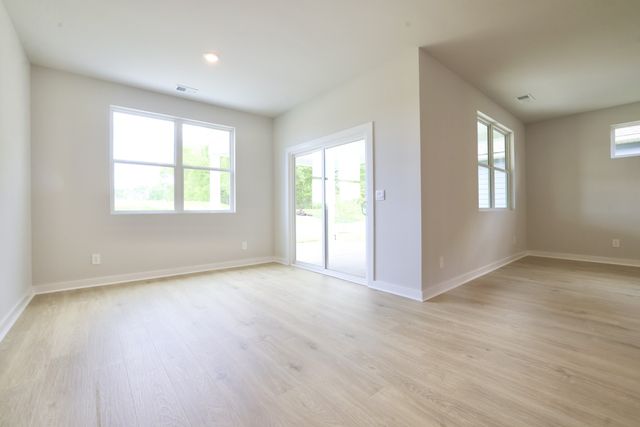 5192 Synergy PVT Way, Gallatin, TN 37066