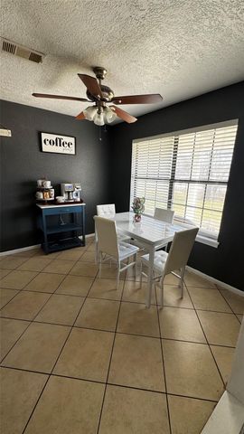 4709 34th Street, Dickinson, TX 77539