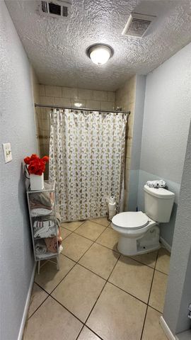 4709 34th Street, Dickinson, TX 77539